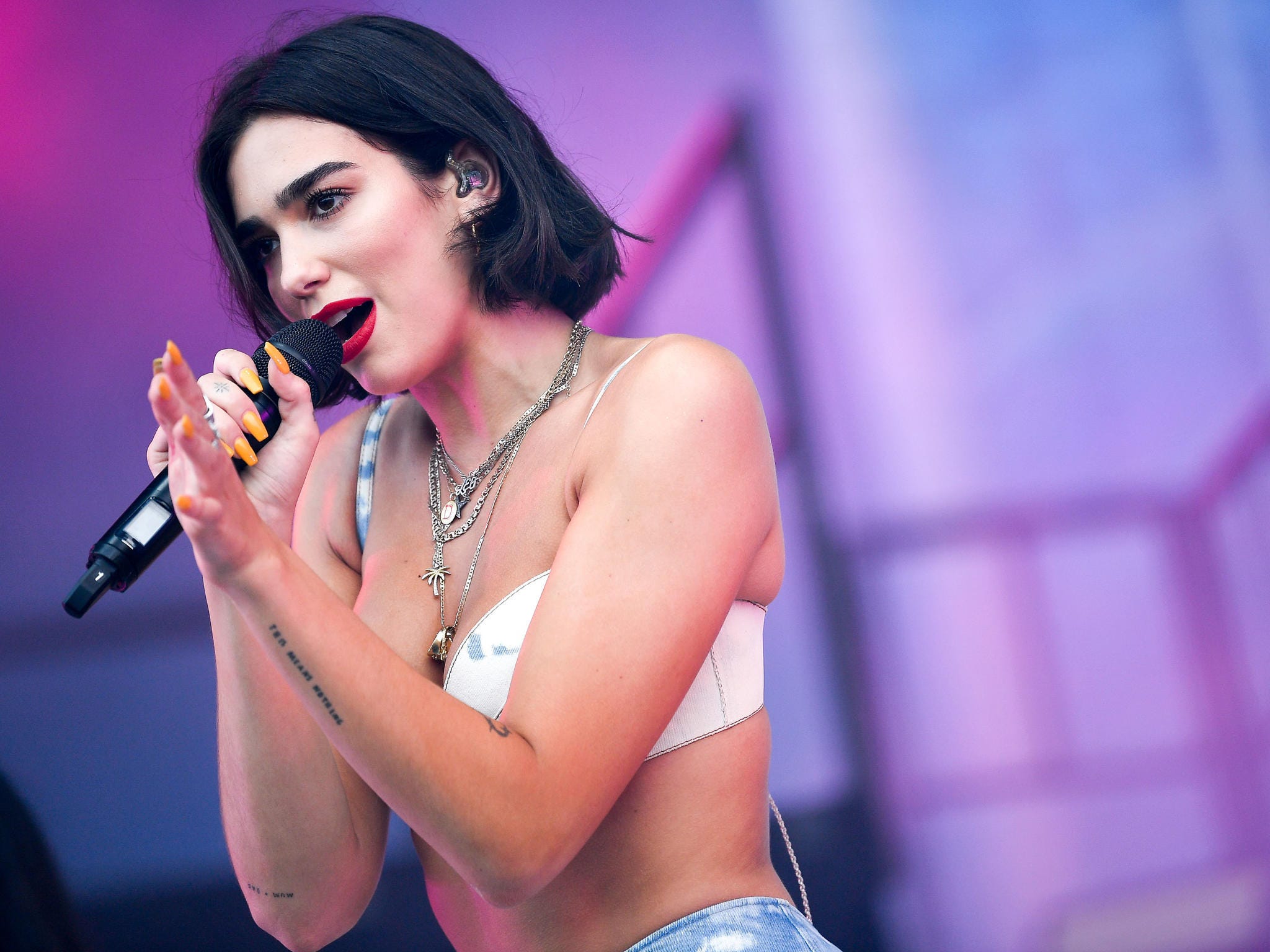 Dua Lipa and BLACKPINK Debut Bilingual ‘Kiss and Make Up’
