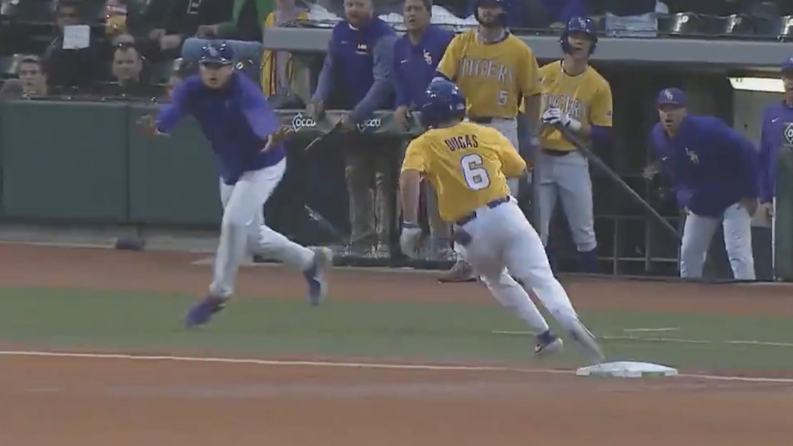 Watch: LSU's Gavin Dugas legs out inside-the-park home run against Oregon