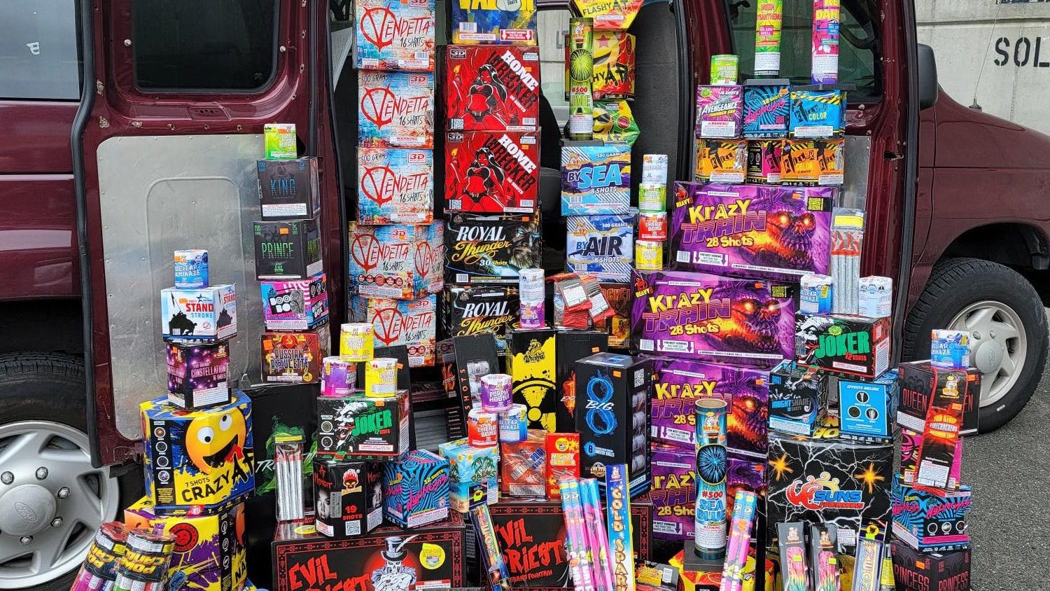4 arrested in illegal fireworks bust amid NYC crackdown