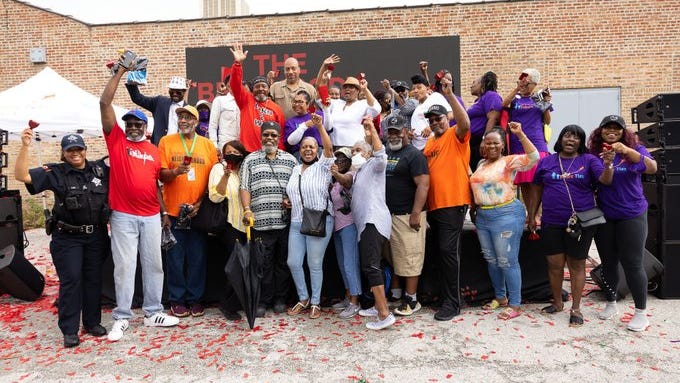 Chicago officer receives grant from Beachbody to expand Future Ties youth organization