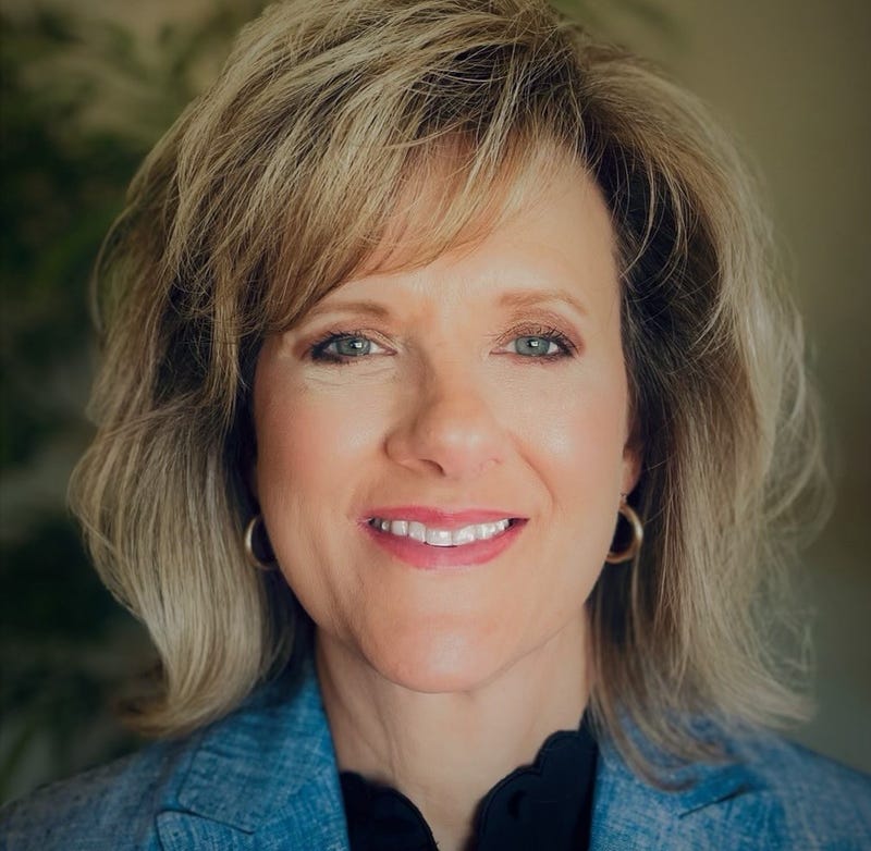Dr. JuliAnn Mazachek