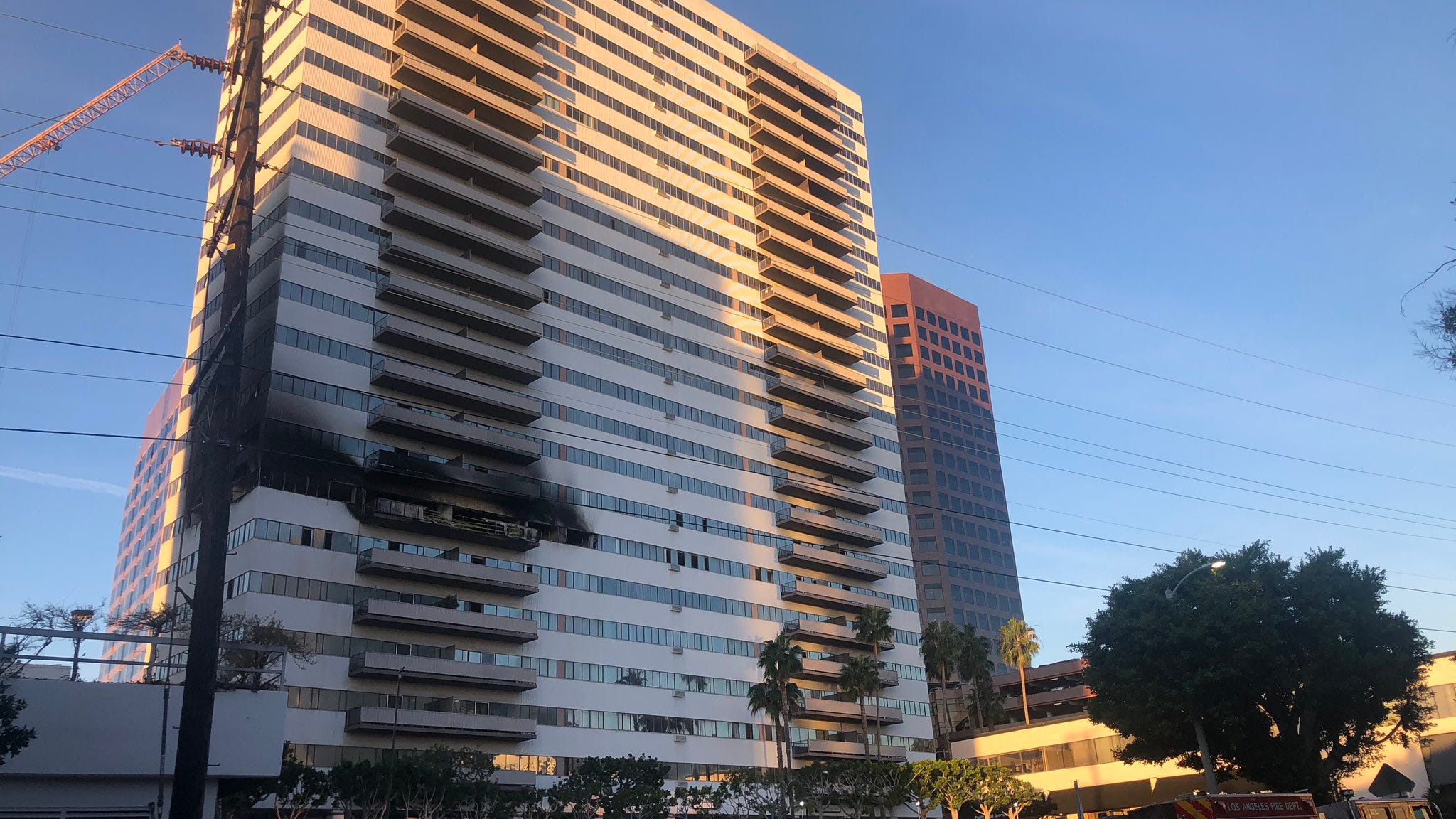 Tenants fight mass eviction at Barrington Plaza in West LA