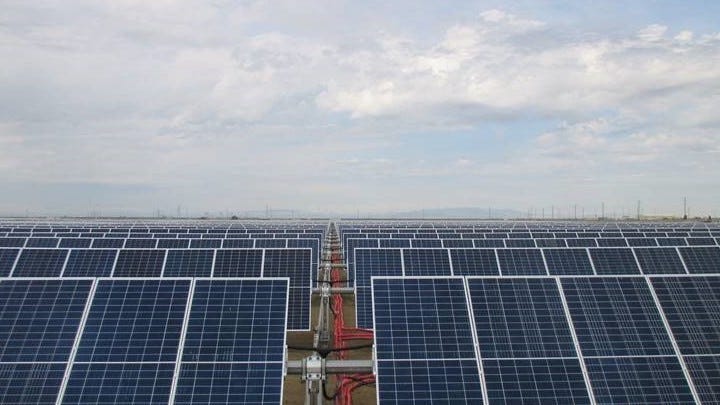 New solar farm brings clean energy to PG&E customers on the peninsula
