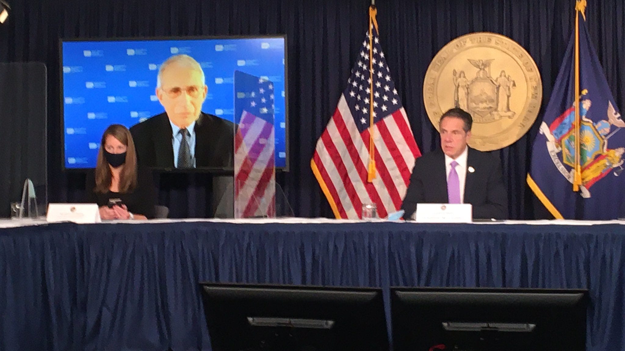 Cuomo says indoor dining in NYC will be suspended if hospitalization rate doesn't stabilize