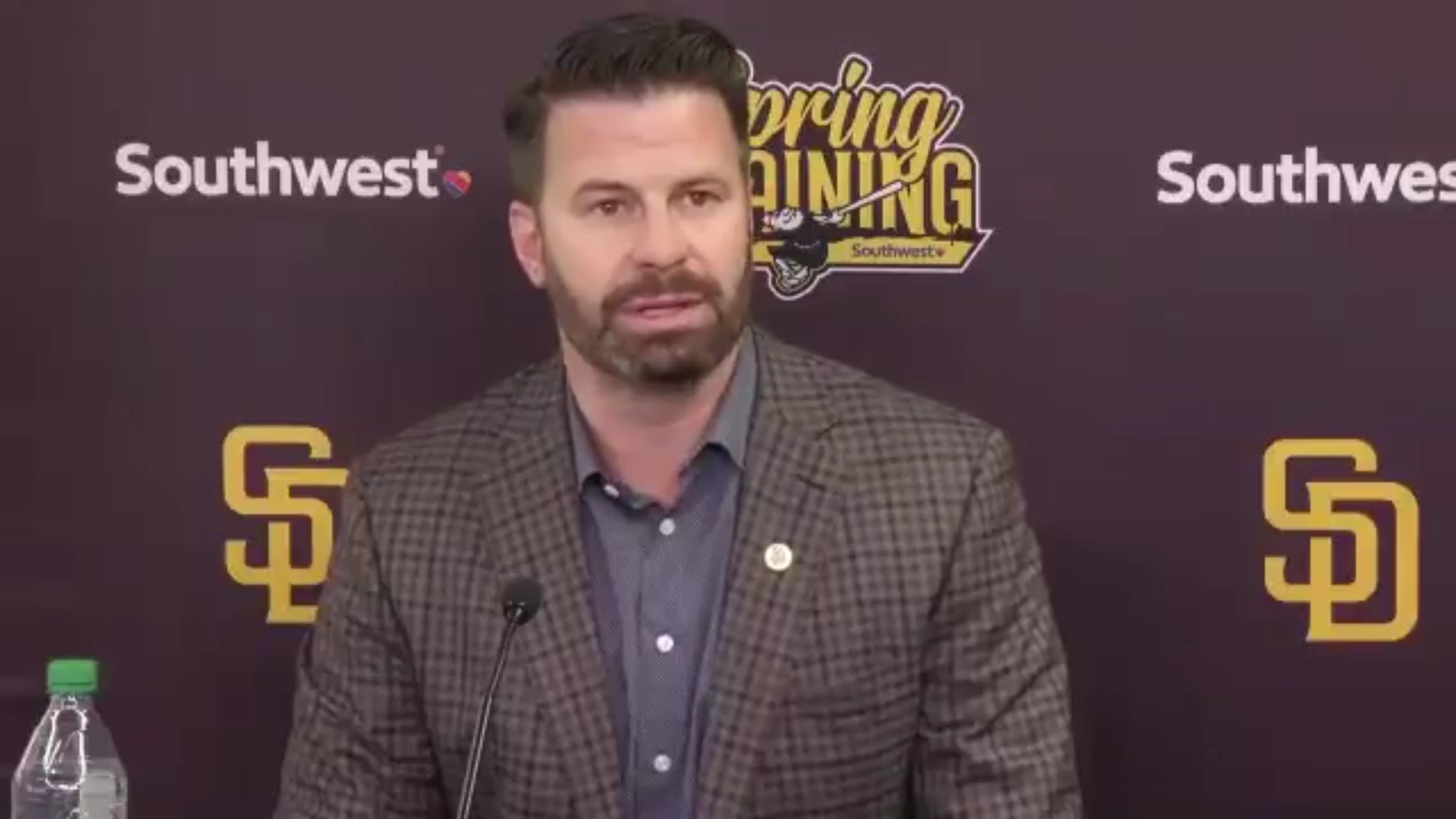 Padres CEO Erik Greupner gives the latest update on fans attending games at Petco
