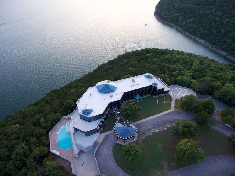 mansion