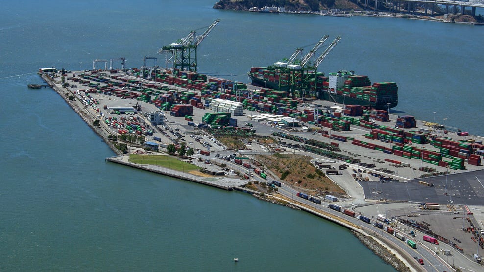 Huge, new crane arrives at Port of Oakland this week