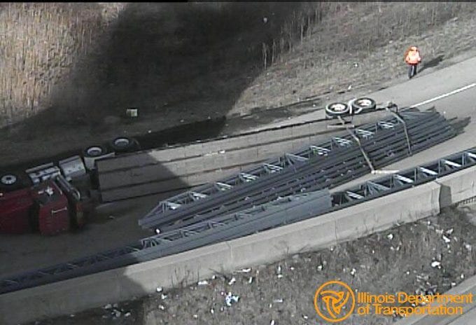 A crash shut down the ramp from northbound Illinois 394 to westbound Interstate 80/294.