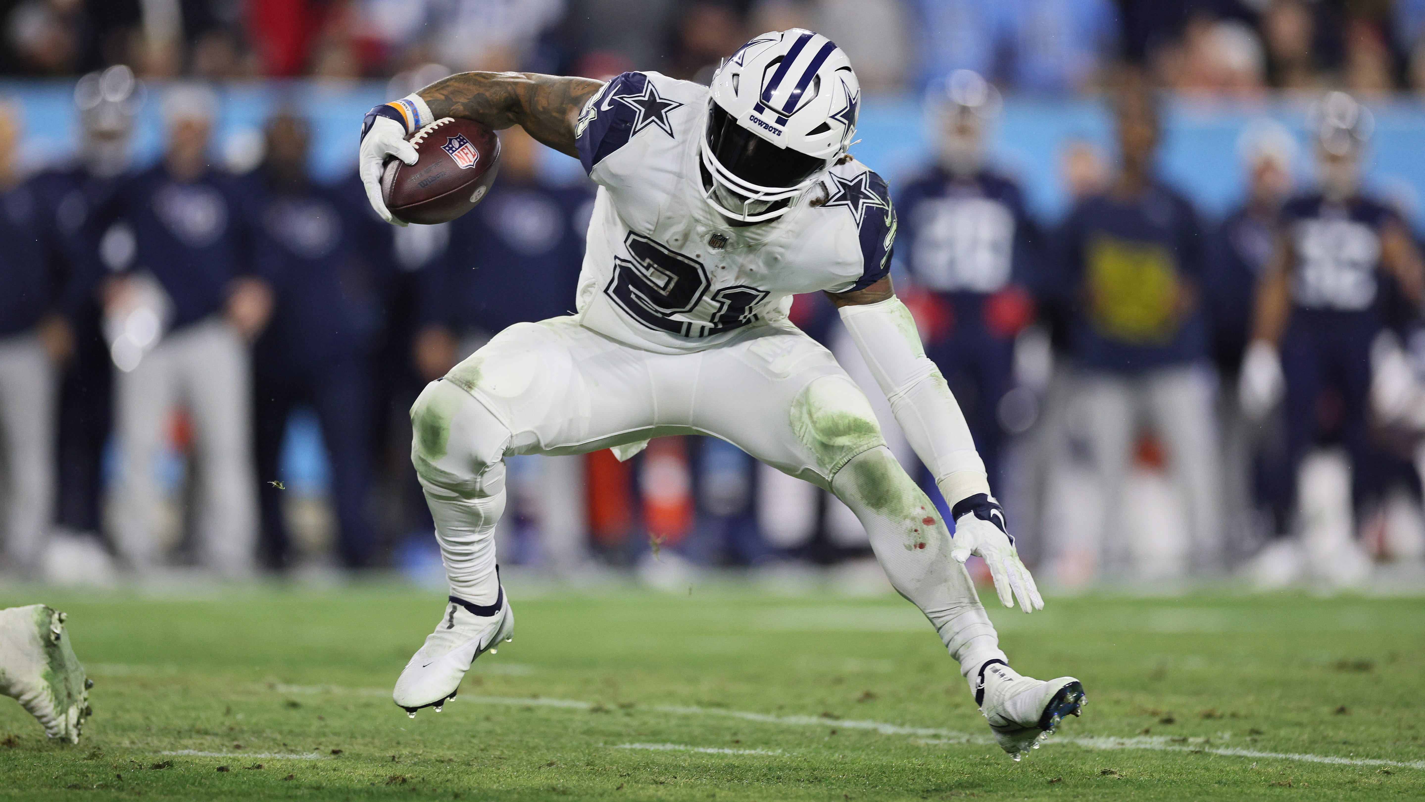 Jerry Jones: Ezekiel Elliott reunion 'not ruled out at all'