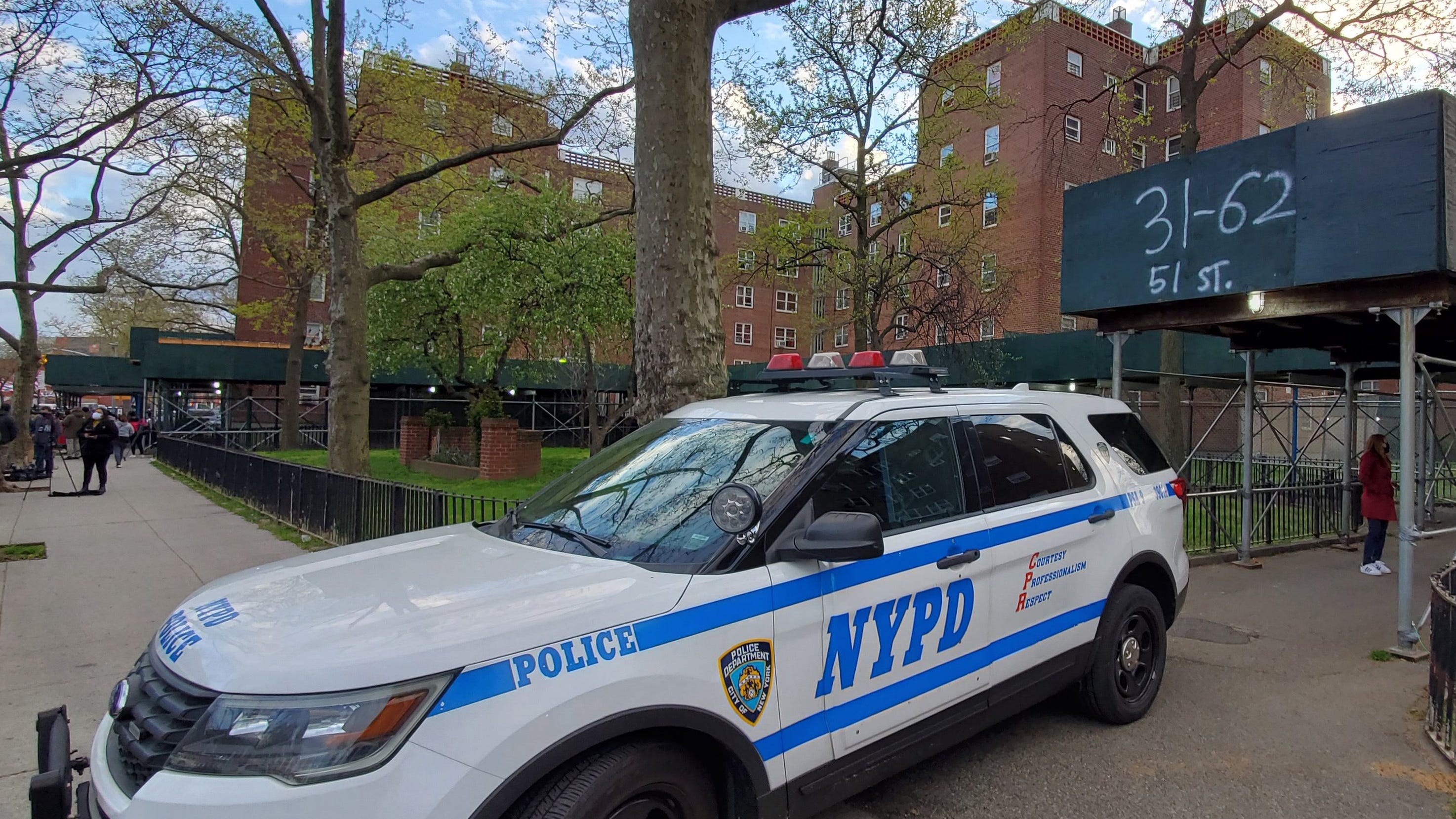 Mother charged with murder after twin babies found dead in Queens apartment