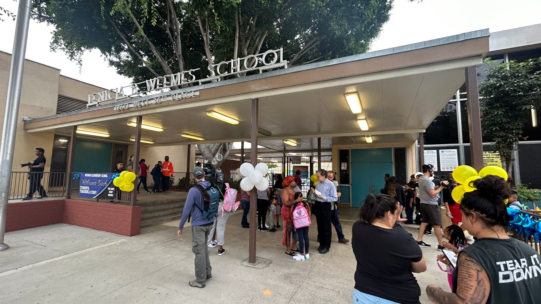 Nearly half a million LAUSD students return for first day of school