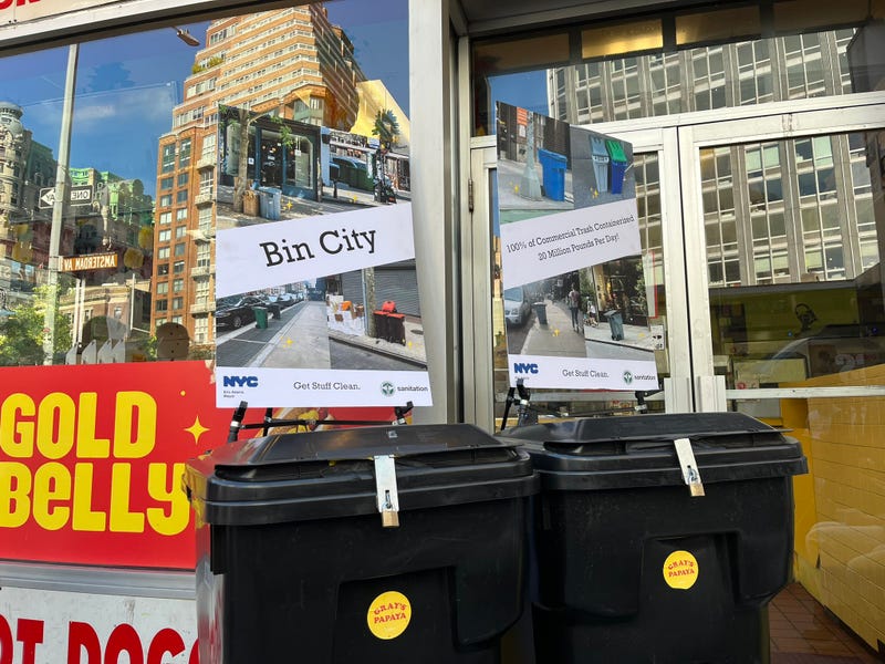 Officials held Gray's Papaya up as an exemplar of containerizing trash