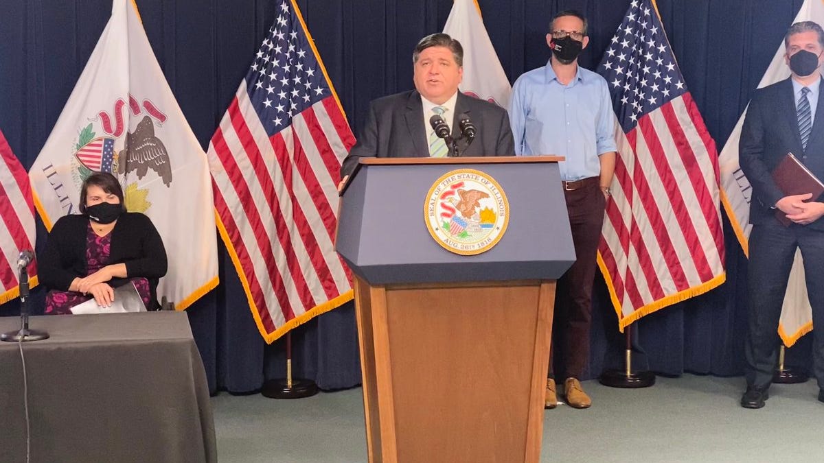Pritzker signs executive order requiring state contractors to pay disabled workers minimum wage