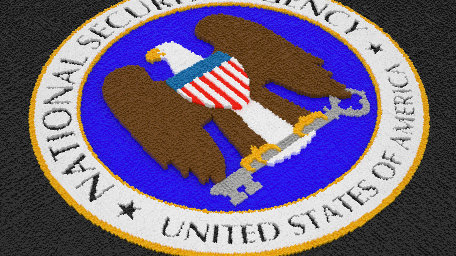 Ex-NSA worker charged with trying to sell US secrets