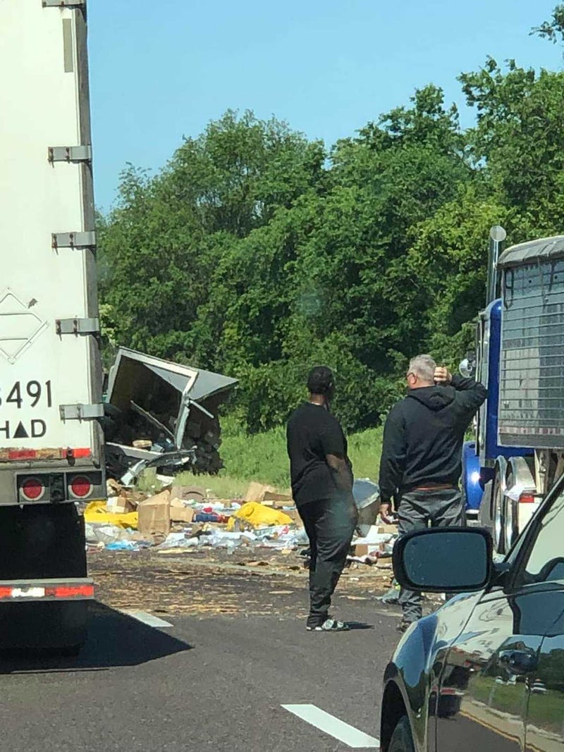 Traffic crash on 270