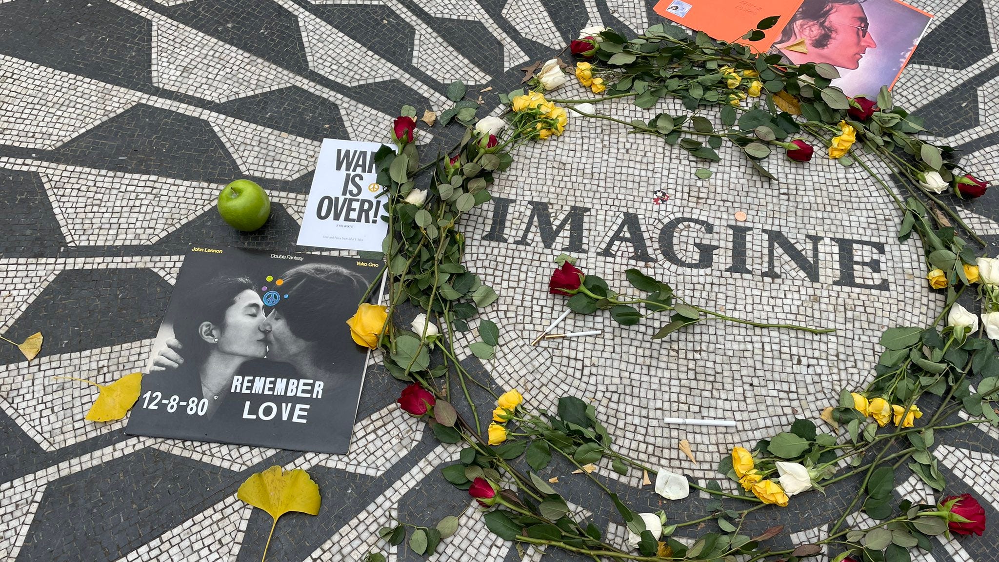 Fans in NYC pay tribute to John Lennon, 41 years after his death