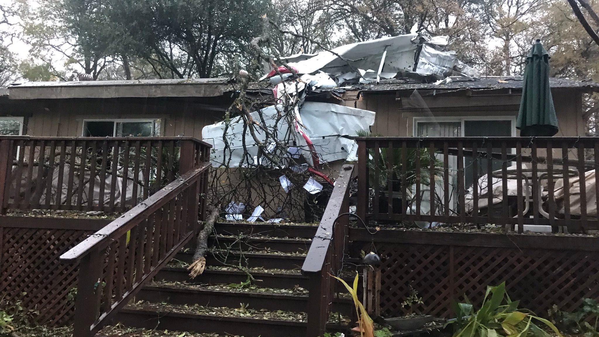 Single-engine plane crashes into Northern California home, pilot hospitalized