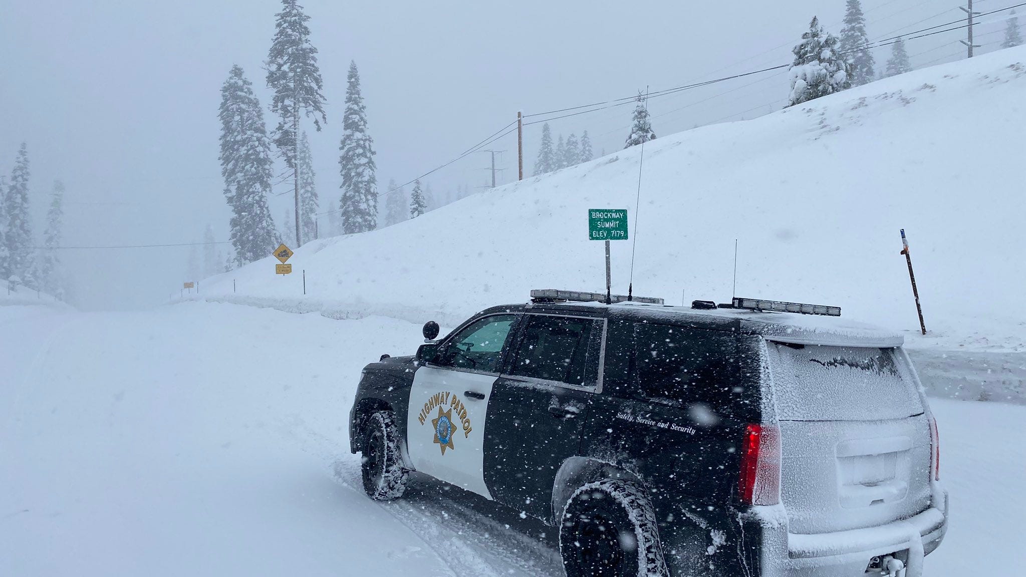 Unrelenting winter storm shuts down I-80 in Sierra