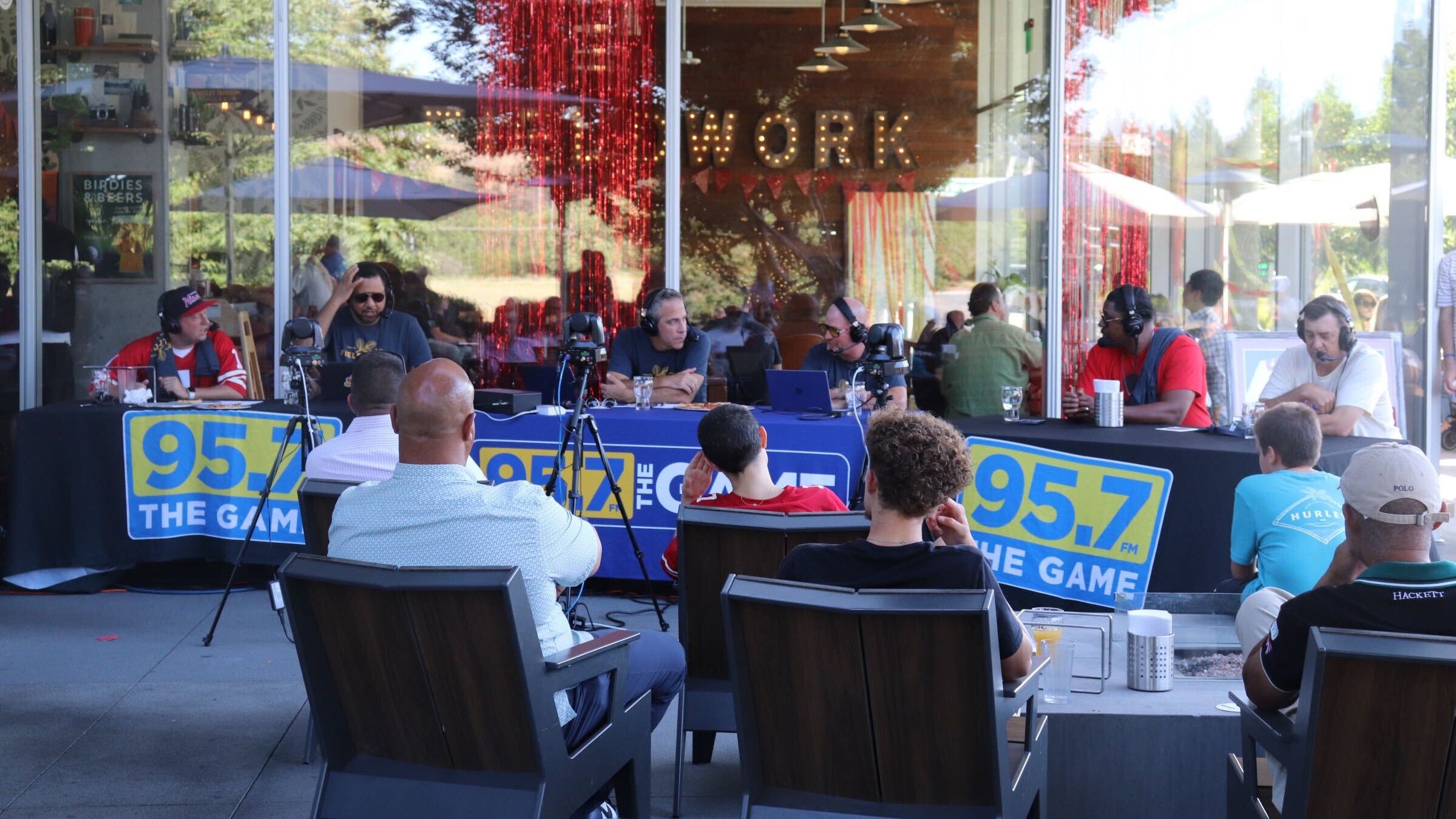 Hundreds of 49ers fans take part in 95.7 The Game's 'Red & Gold Summit'