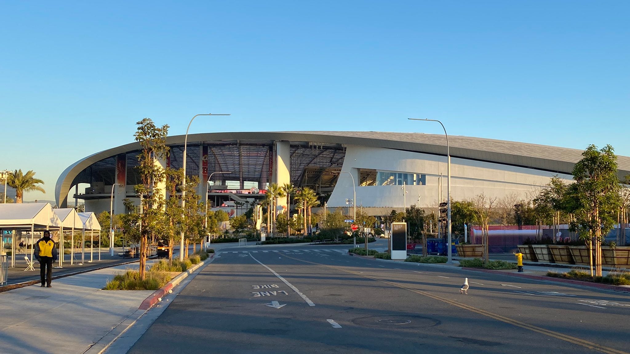 Suspect arrested in connection with assault of 49ers fan at SoFi Stadium