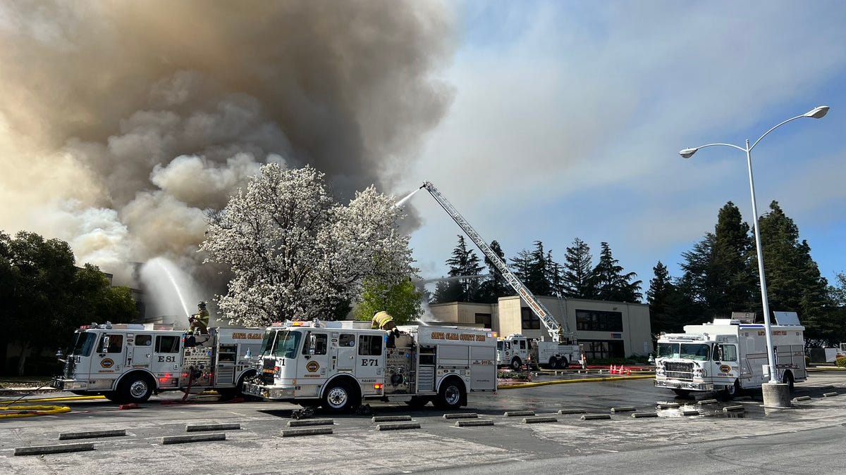 South Bay firefighters battle four-alarm blaze near Netflix HQ