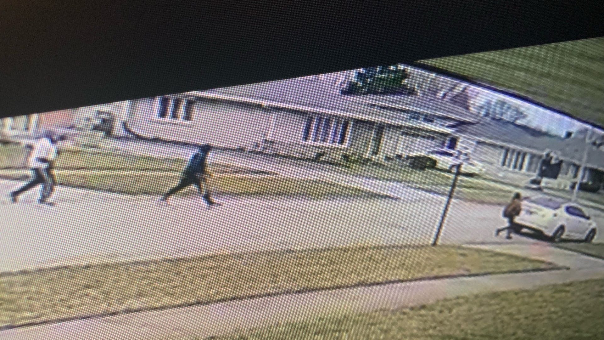 Oak Lawn Police looking for team of burglars in Tuesday's home invasion