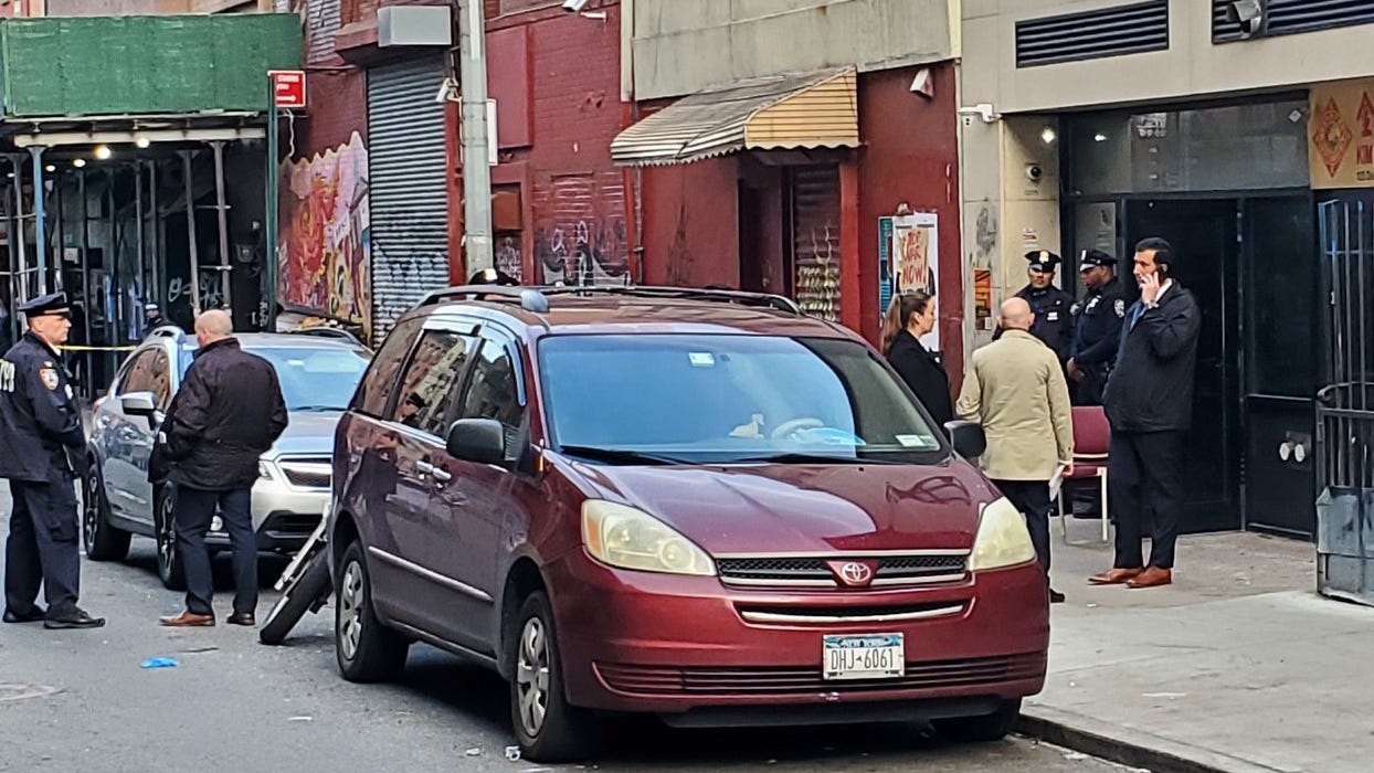 Man, 58, fatally stabbed after dispute in Chinatown, suspect sought