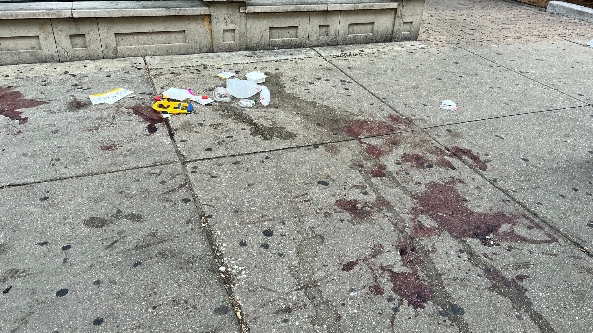 2 killed, 7 wounded in mass shooting after brawl erupts outside a Near North Side McDonald's