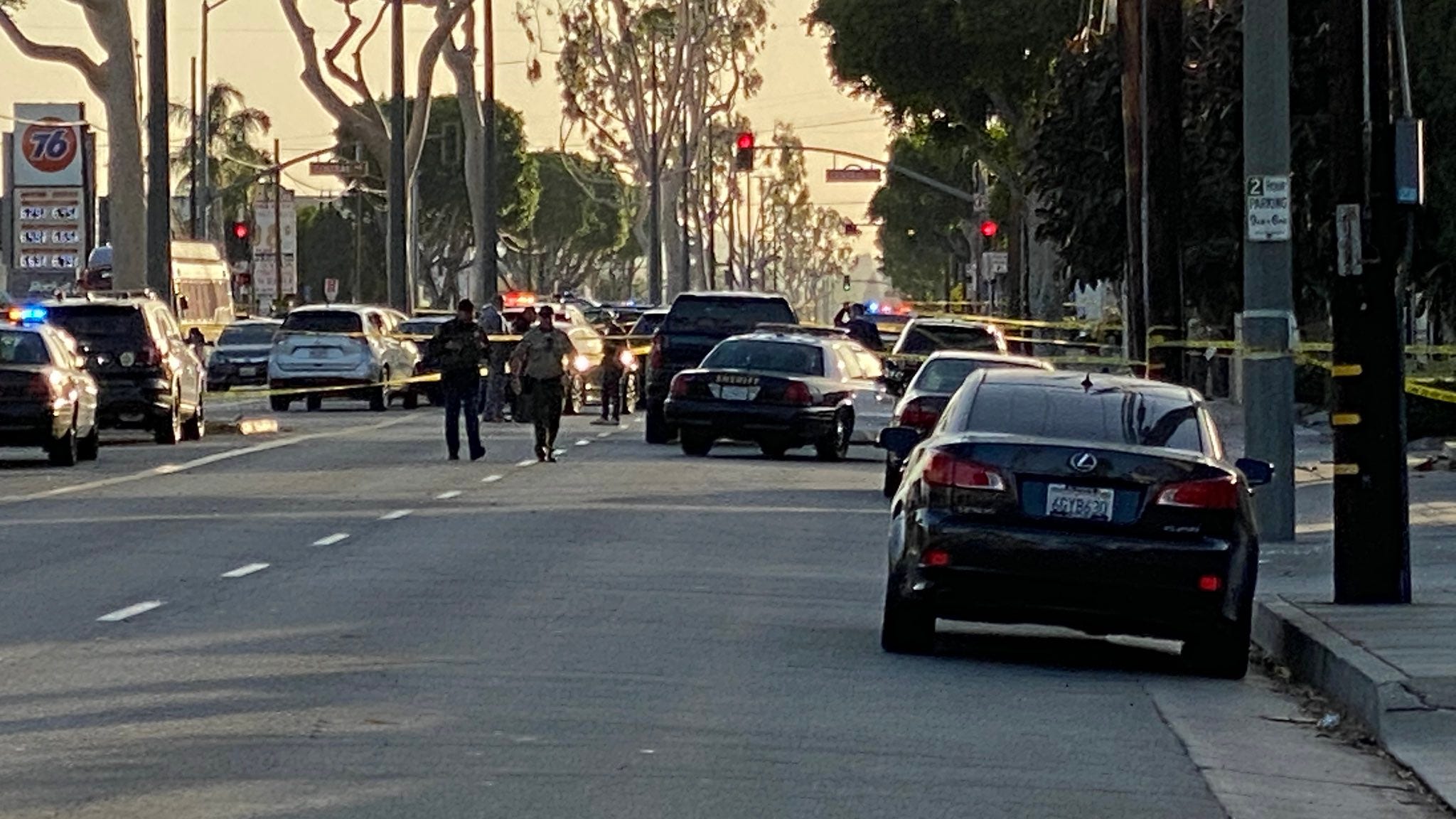2 police officers killed in El Monte, suspect identified