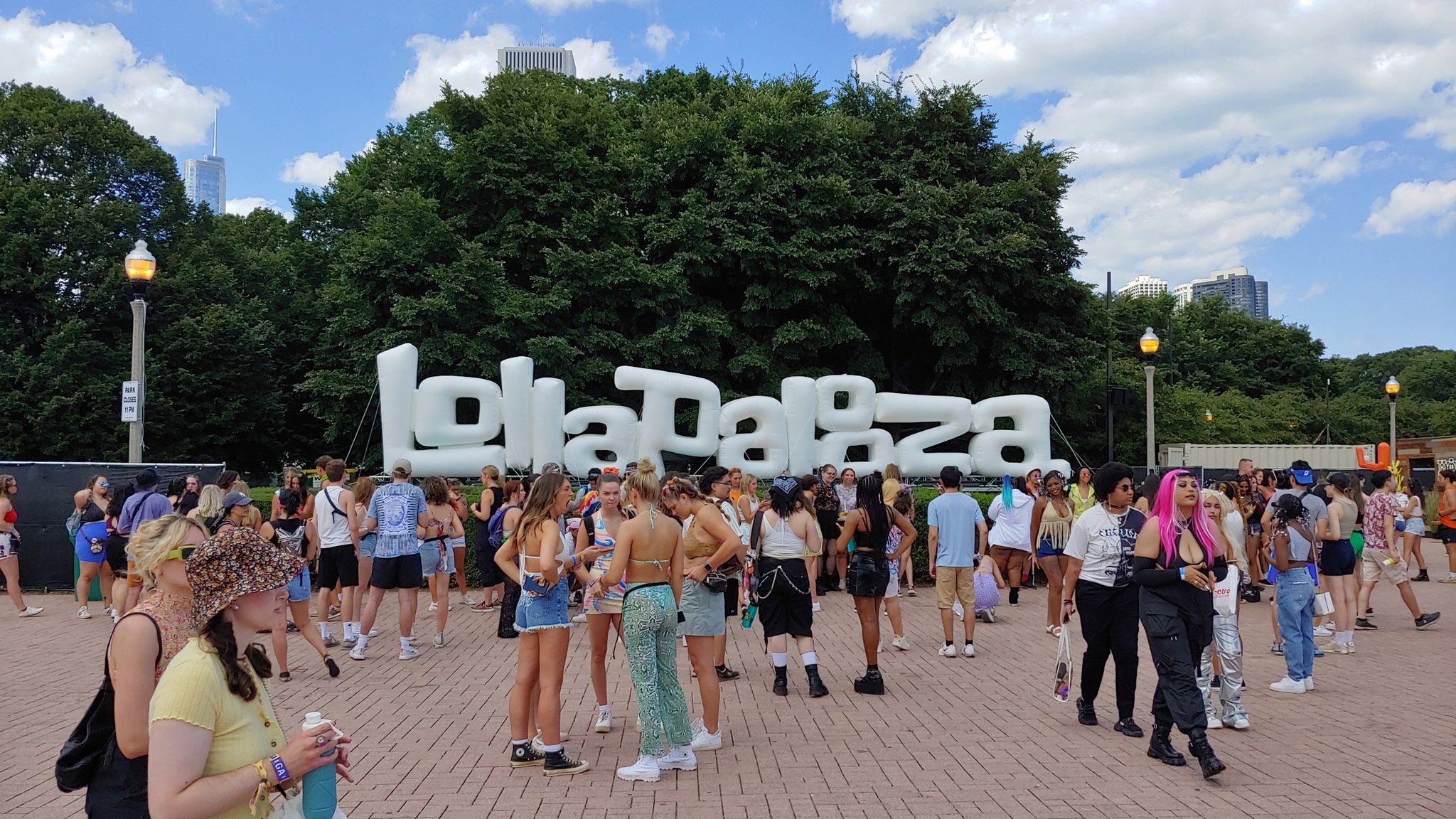 Lollapalooza to stay in Chicago for at least 10 more years, Mayor Lightfoot announces