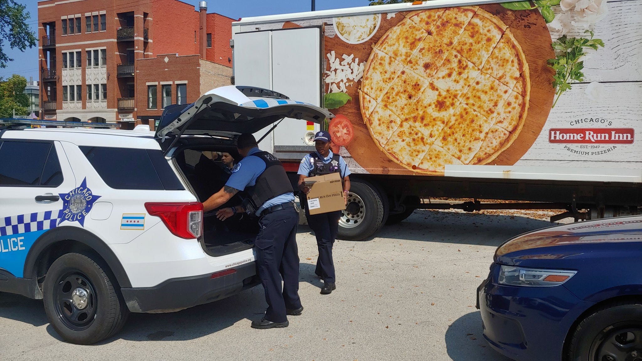 Special delivery: Home Run Inn donates 2,500 pizzas to CPS students