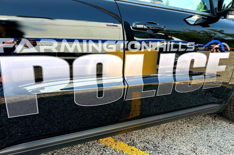 Farmington Hills PD vehicle