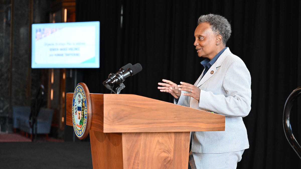 Chicagoans will see no property tax increase included in 2023 budget, Lightfoot says