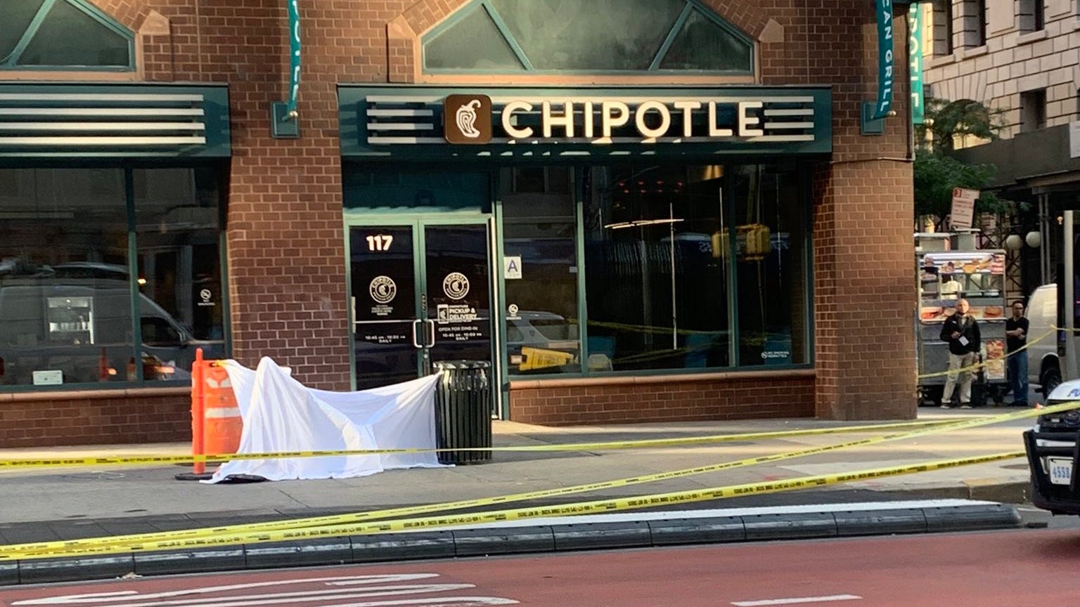 Woman fatally shot in head on sidewalk by Union Square