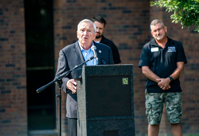 Mayor Tom Henry
