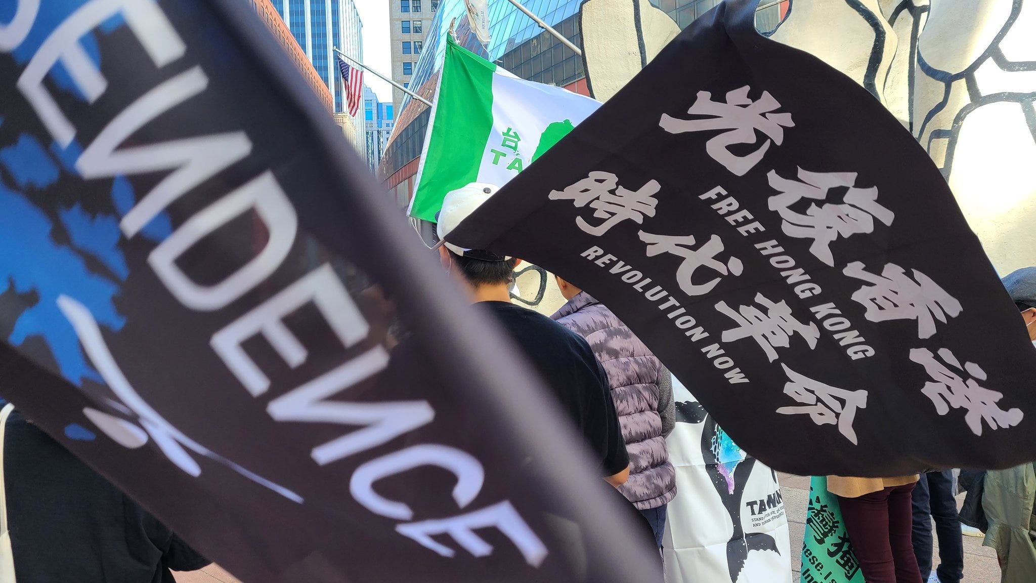 Chicagoans demonstrate in solidarity with Hong Kong, criticize human rights violations