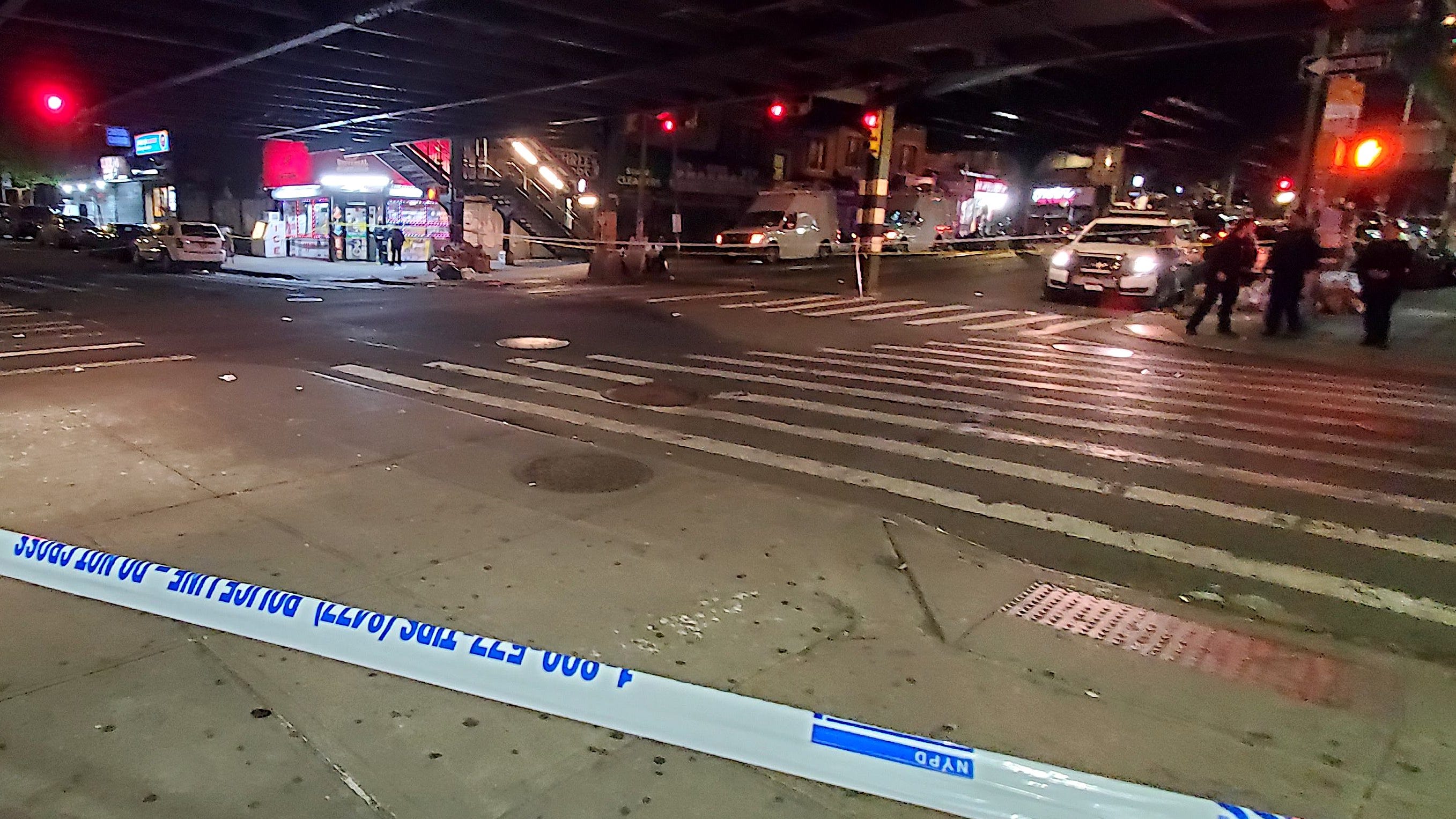 4 flee as police shoot at stolen car that struck NYPD officer in the Bronx