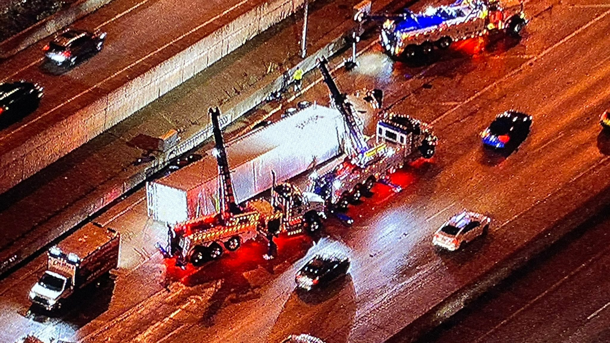 UPDATE: Clean up complete after rolled over semi on Inbound Kennedy wreaks havoc on morning commute