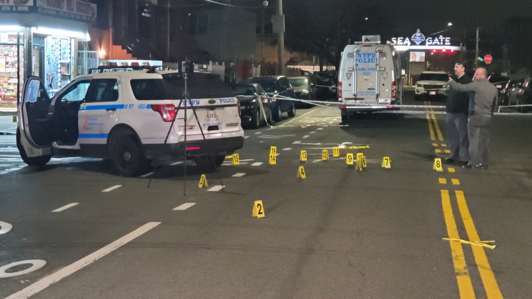 Armed man fatally shot by NYPD officers after threatening to hurt woman in Brooklyn