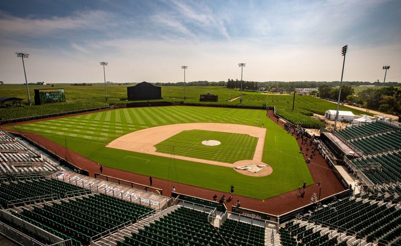 "Field of Dreams" stadium