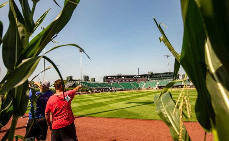 "Field of Dreams" stadium