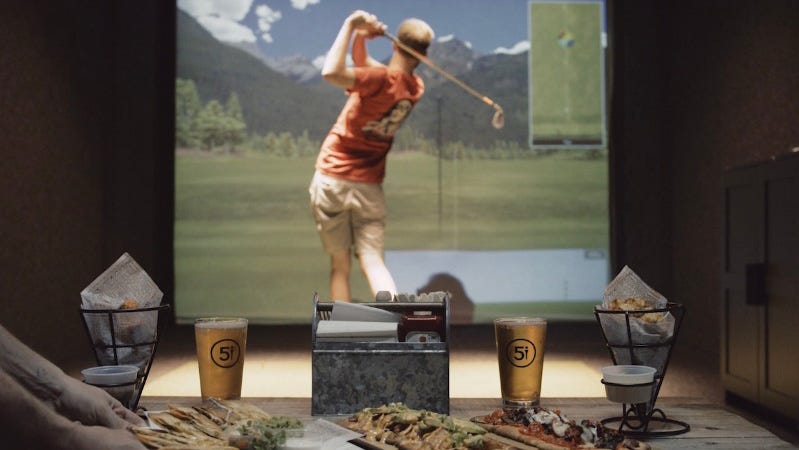 Five Iron Golf simulator, food and drinks