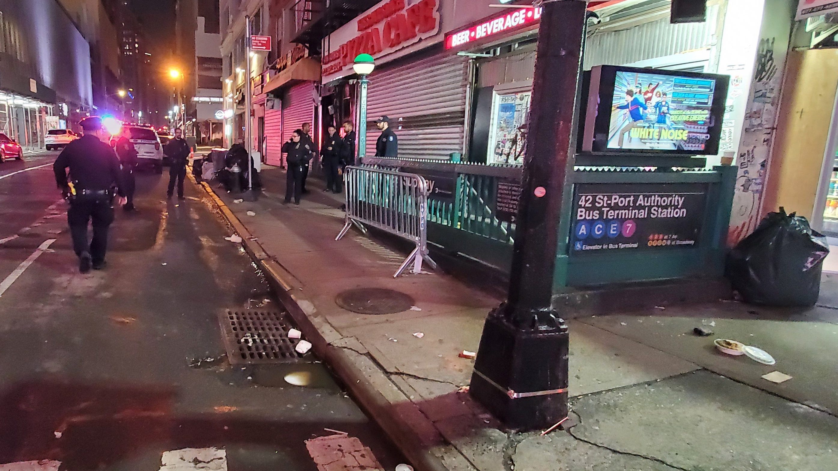 3 people slashed in 3 hours in Times Square area