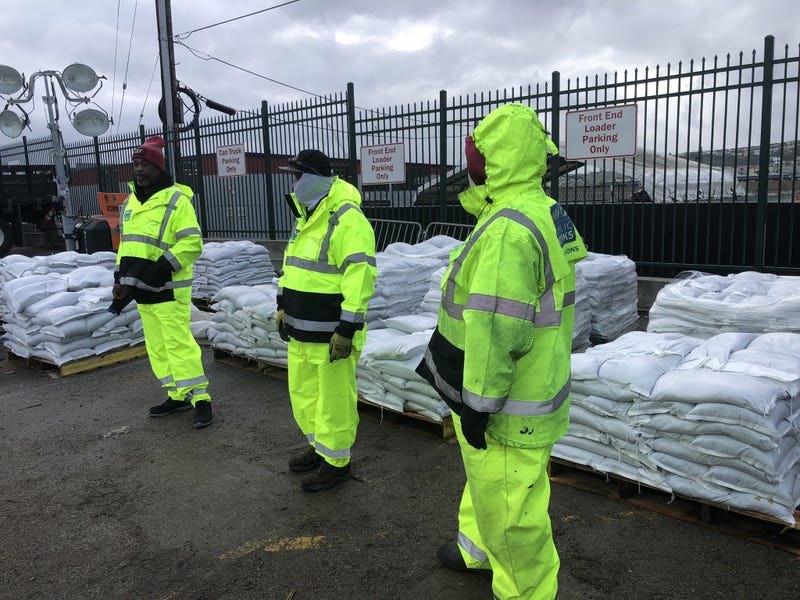 Don't steal sand! That's the message from the state, as some waterlogged San Franciscans are looking for ways to stop the flooding during this series of rainstorms.