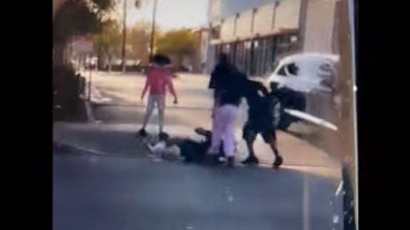 4 teens sought by police in deadly stabbing of L.A. man