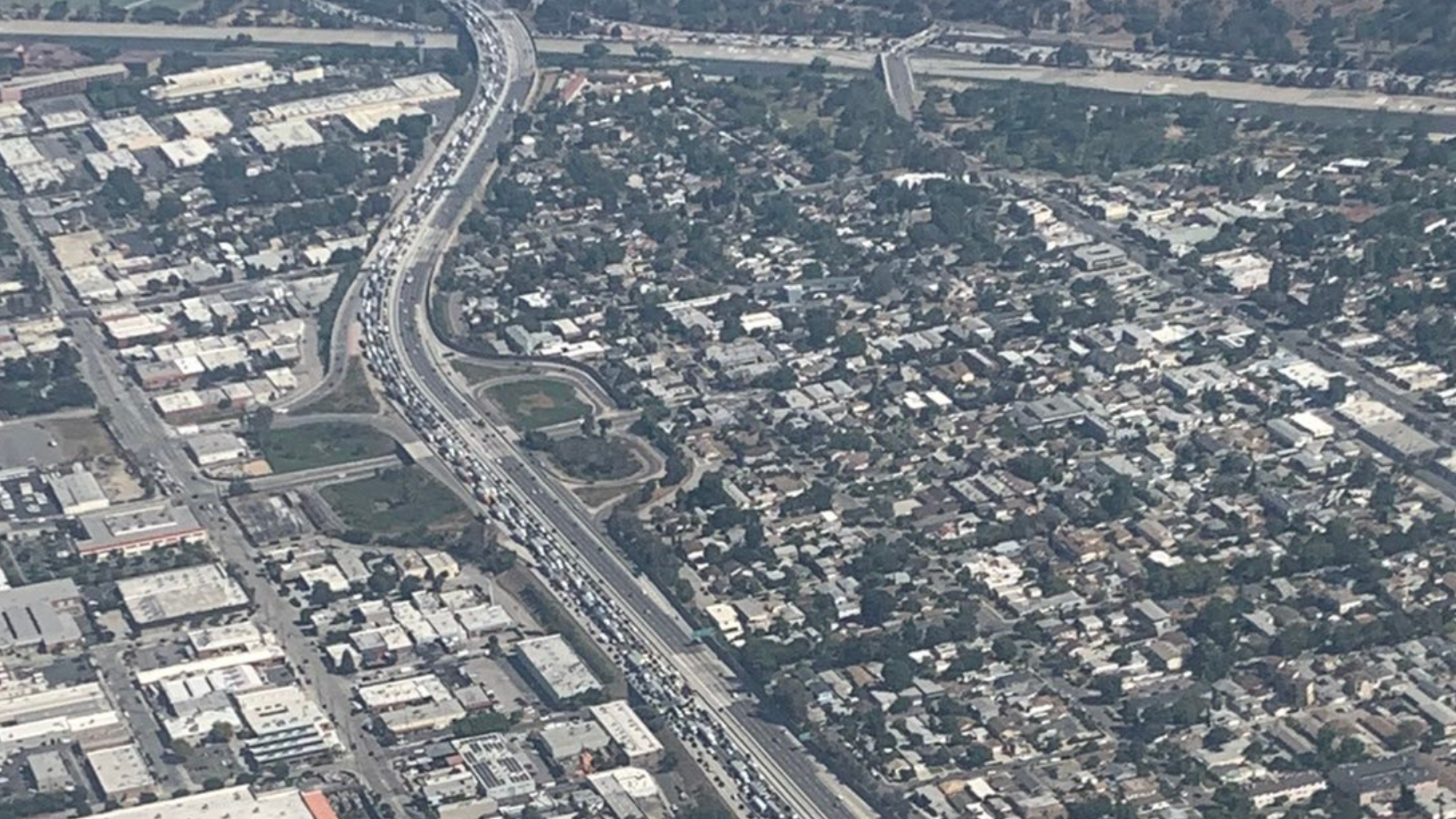 Unattended backpack catches fire, closes part of I-5 Freeway