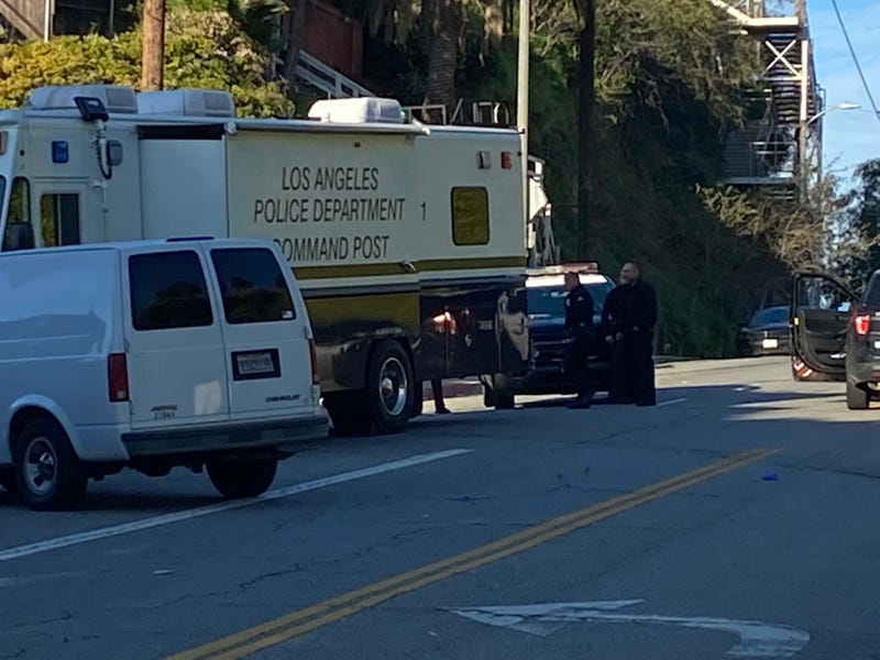 3 LAPD officers hospitalized after shooting in Lincoln Heights; suspect barricaded inside garage