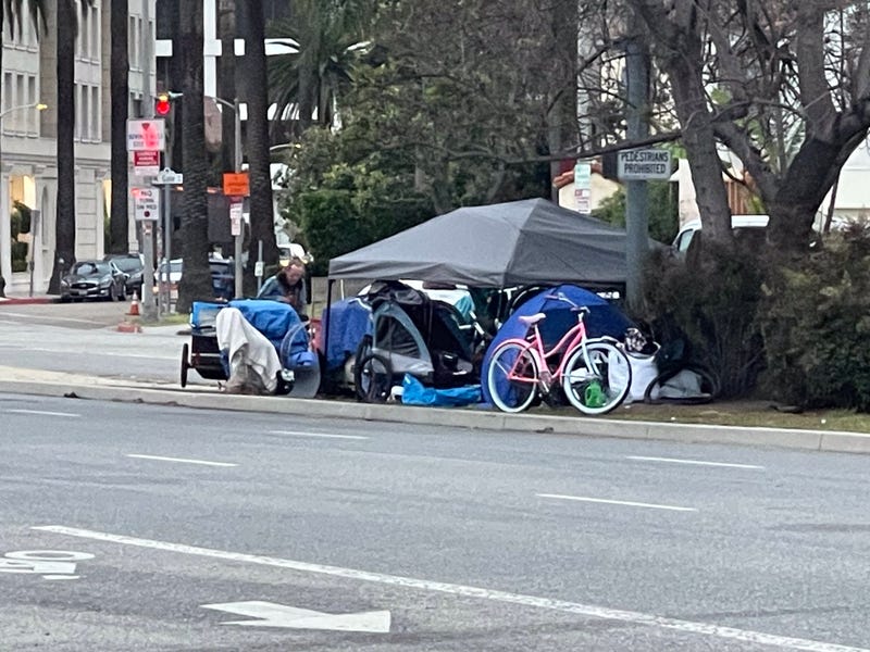 encampment tent on San Vicenete