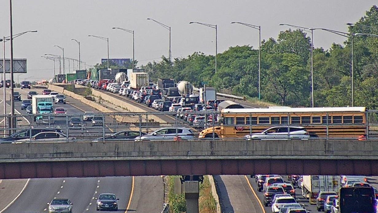 Portion of I-57 shut down for several hours following 7-vehicle pileup