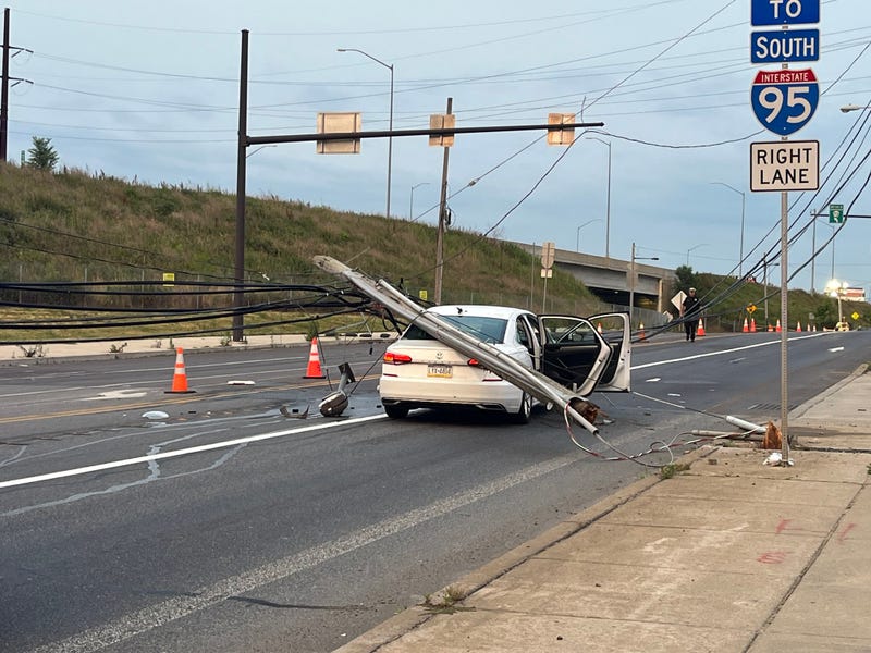 Downed pole blocking I-95 South detour on State Road
